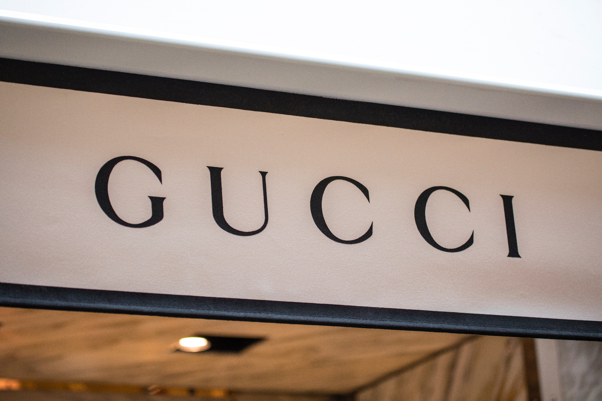 Gucci je zadnje čase res popularna uro